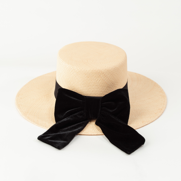 Sombrero Natural con Cinta y Lazo Negro - Image 2